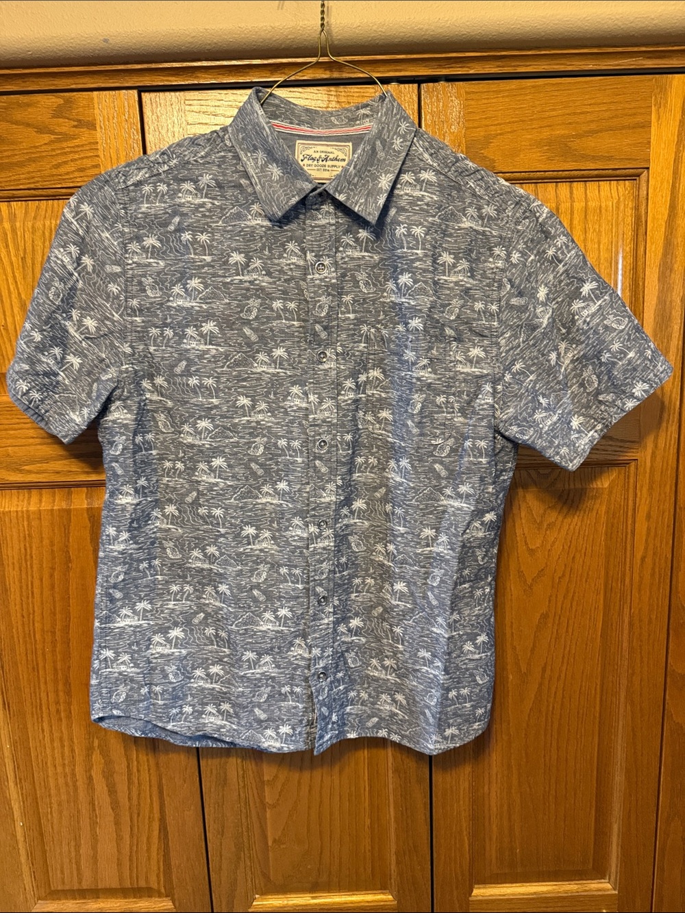 Flag & Anthem Short-Sleeve Gray Palm-Print Button-Down Shirt- Small